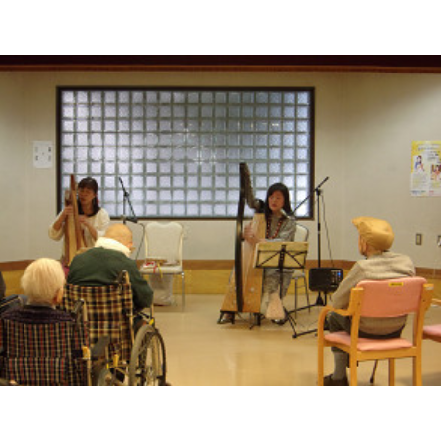 ハープ弾き歌いコンサート