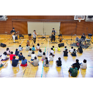 青梅第三小学校