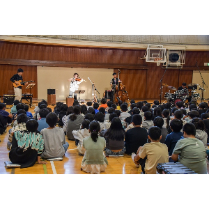 青梅第三小学校